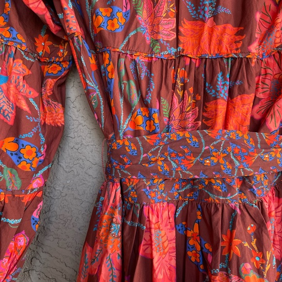 FARM RIO PETITE ANTHRO Floral Bird Printed Belted Puff Sleeve Tiered Mini Dress - Picture 7 of 17